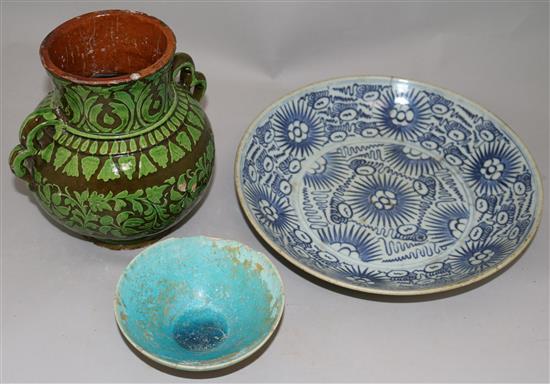 A 12th century Kashan bowl, a Chinese blue and white dish, and an earthenware vase, bowl dia. 5in.